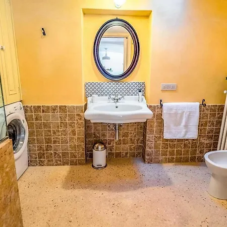 Vila Sleeps 6 Pool Air Con Wifi *